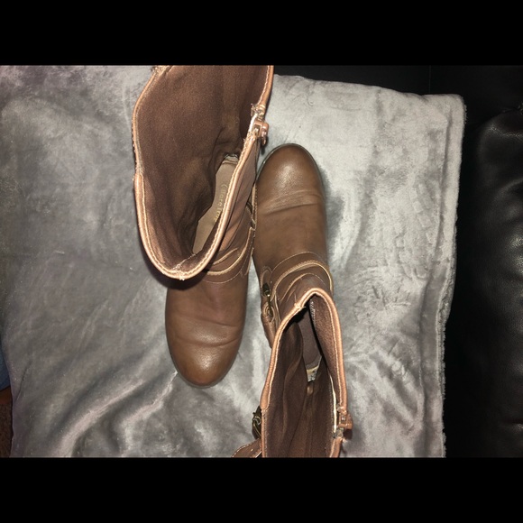 Sold - Picture 2 of 5